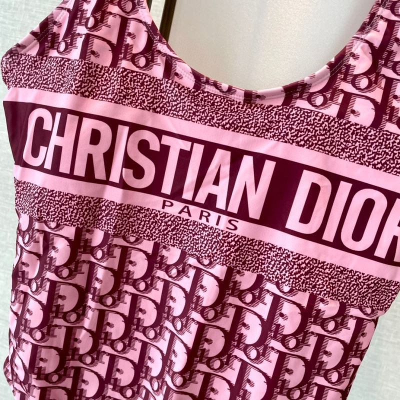 CHRISTIAN DIOR